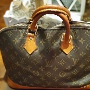 Louis Vuitton alma handbag